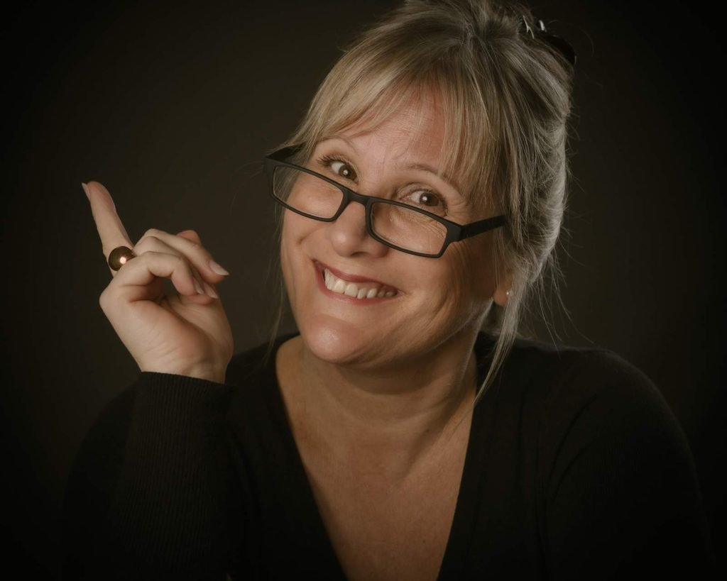 Brenda Sutherland - - Professional Studio Headshots